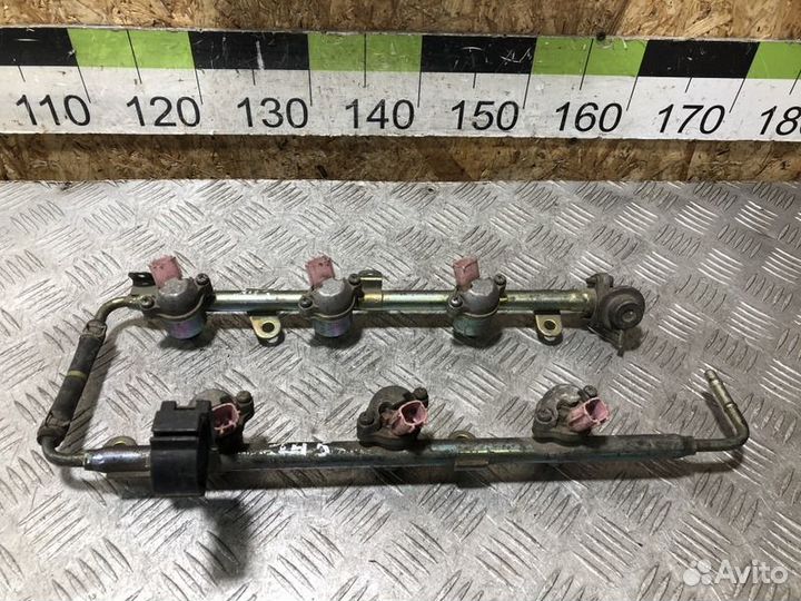 Рейка топливная рампа Nissan Maxima a32