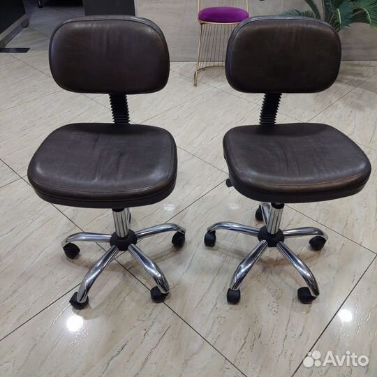 Стул для косметолога бу