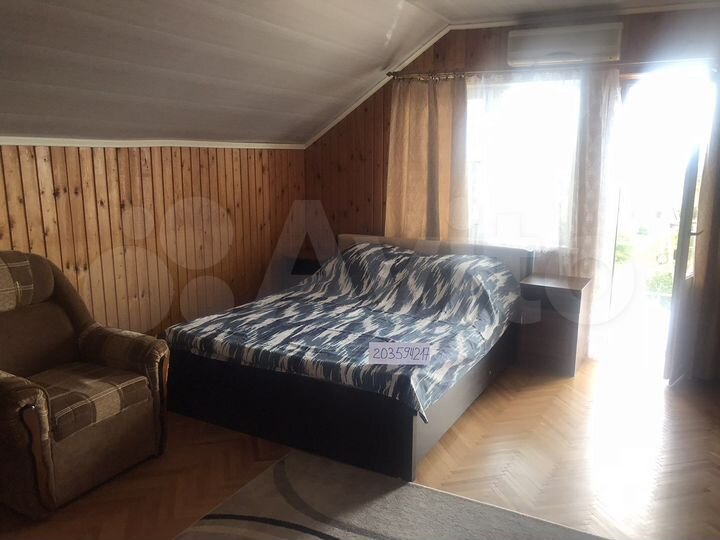 Дом 100 м² на участке 6,3 сот.