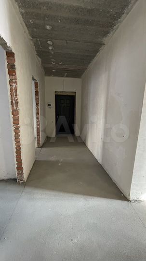 2-к. квартира, 71,5 м², 2/4 эт.