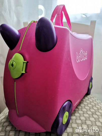 Чемодан на колесах детский trunki