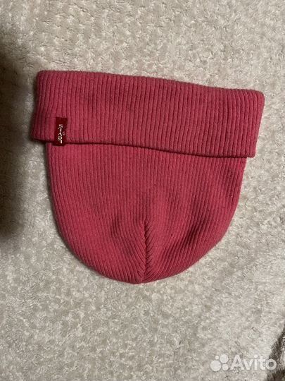 Шапка levis