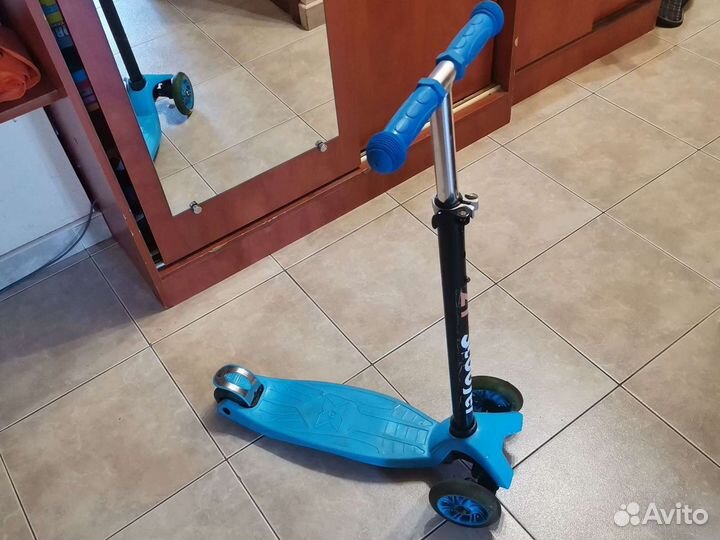 Самокат детский трехкалесный