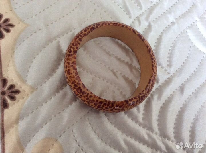 Браслет (дерево),бусы