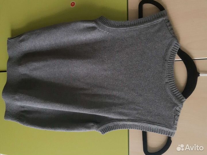 Школьная форма. Юбка, кардиган и жилетка