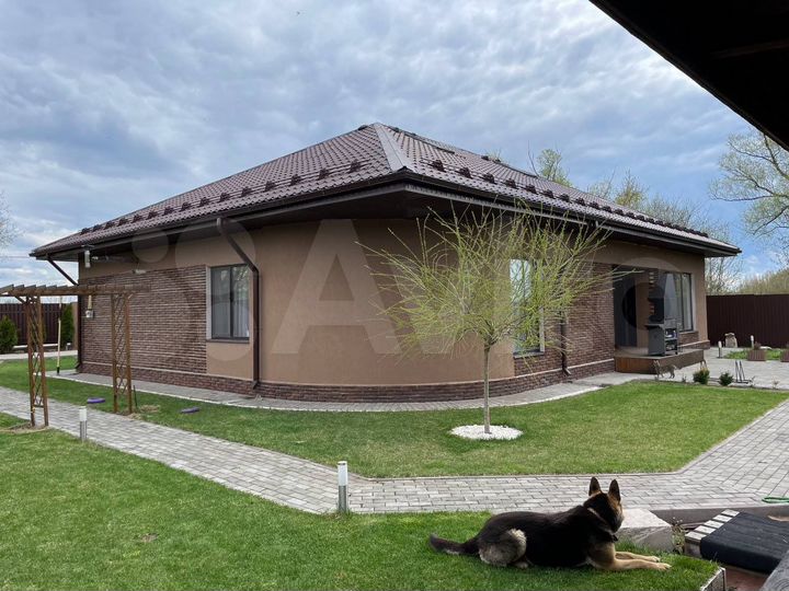Дом 274 м² на участке 20 сот.