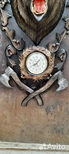 Панно с часами