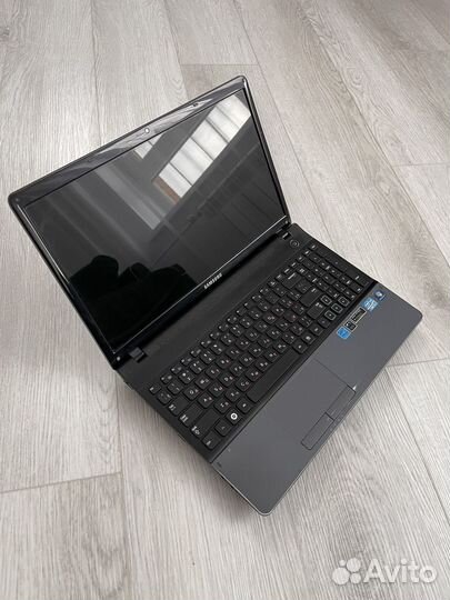 Ноутбук Samsung i5 nvidia gt 8gb ssd 256gb 15,6