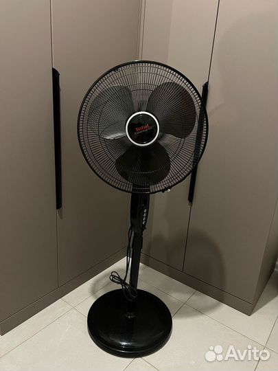 Вентилятор напольный Tefal VF3910F0 60Вт скоростей