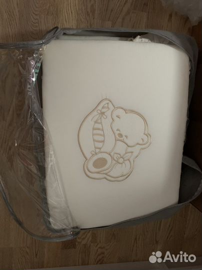 Бортики для кроватки 7 шт в отличном состоянии