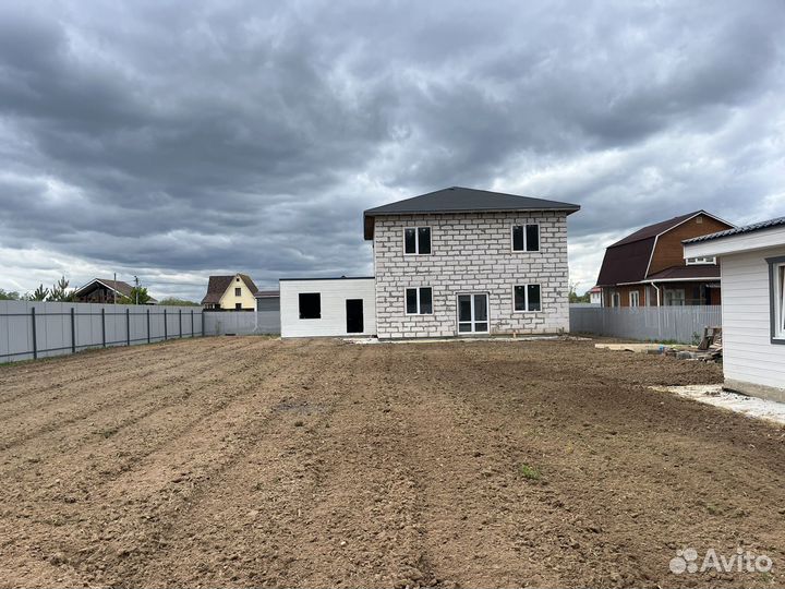 Вспашка земли мотоблоком и минитрактором