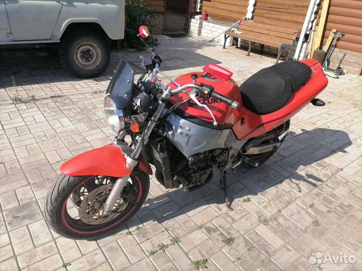 Suzuki RF600R