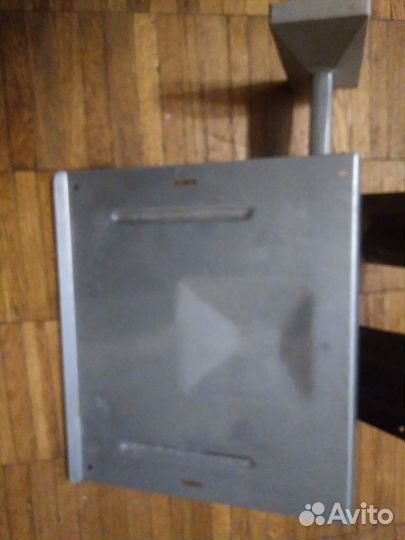 Металлические кронштейны