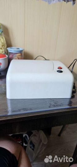 Лампа для ногтей