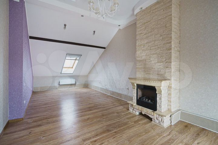 Таунхаус 400 м² на участке 5 сот.