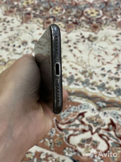 iPhone 8, 64 ГБ
