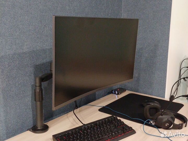 Игровой монитор Samsung 2k 144Гц