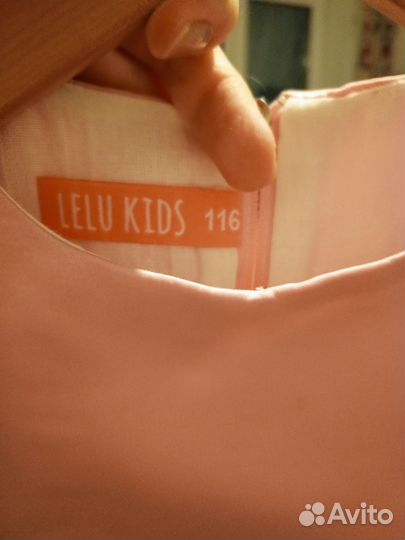 Нарядное платье для девочки 110 -116