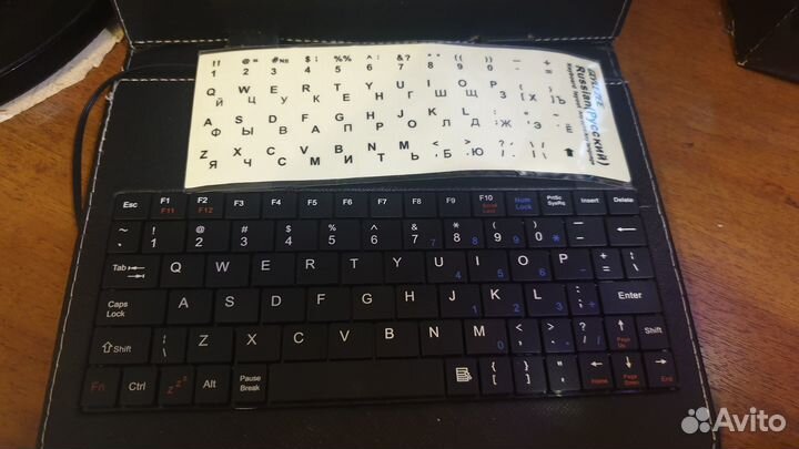 Чехол клавиатура на планшет 23 см на 17 см