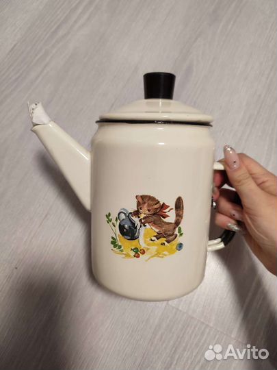 Чайник эмалированный с кружками