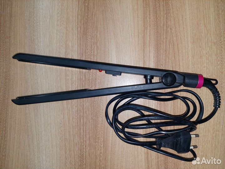 Выпрямитель для волос Maxwell