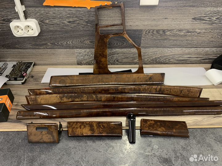 Окоейка, декоративных вставок салона