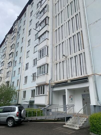 2-к. квартира, 56 м², 1/9 эт.