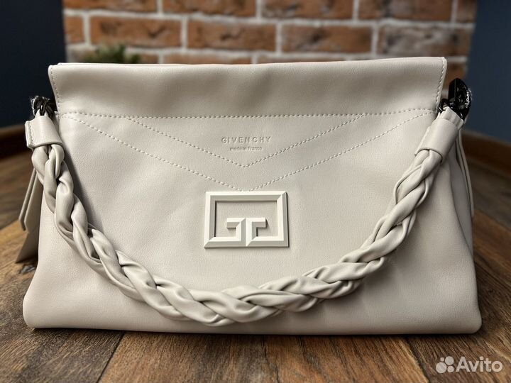 Сумка Givenchy