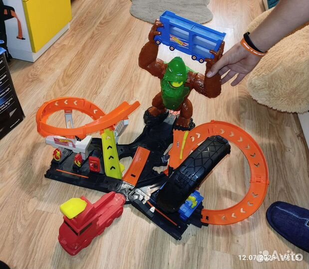 Трек для игрушечных машинок Hot Wheels