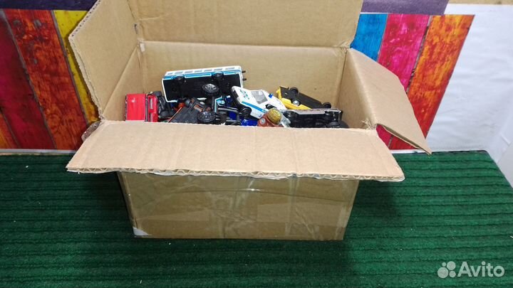 Машинки металлические модельки