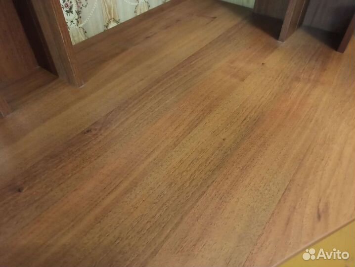 Компьютерный стол многоярусный с ящиками