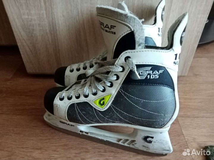 Коньки хоккейные