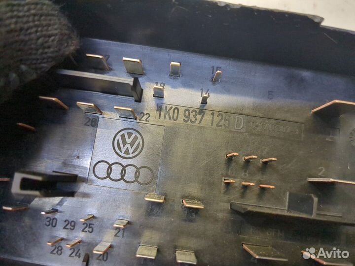 Блок предохранителей Audi A3 (8PA), 2010