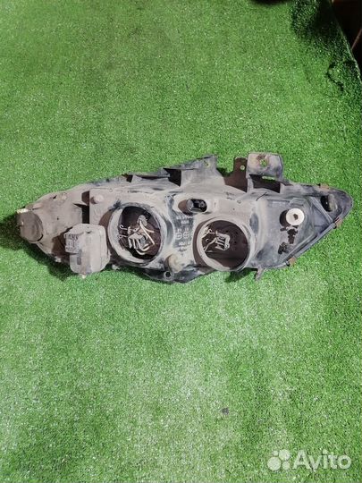 Фара правая Renault Laguna