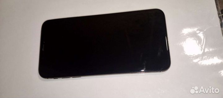 iPhone X, 128 ГБ