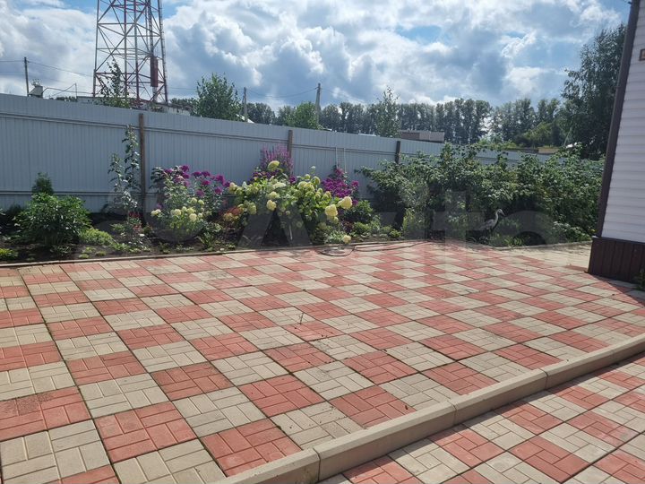 Коттедж 160 м² на участке 12 сот.