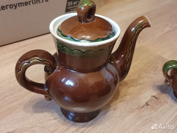 Набор чашки и блюдца керамические, чайничек