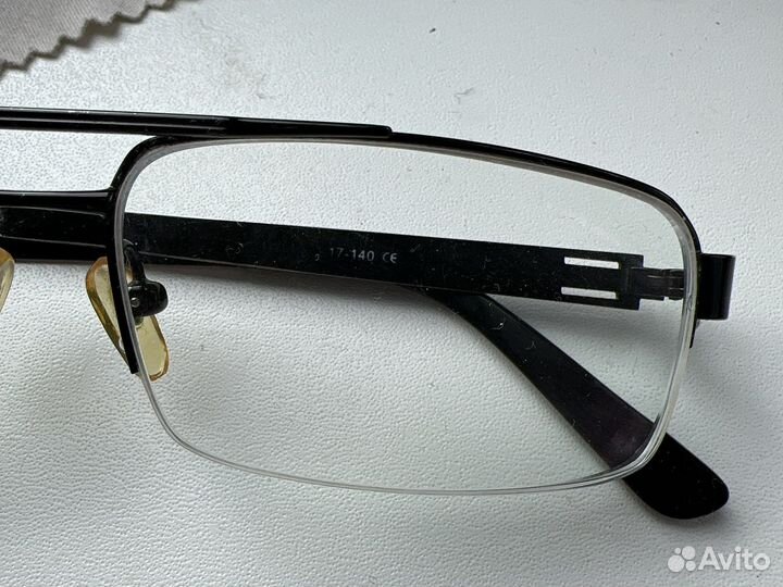 Очки с диоптриями -3,2