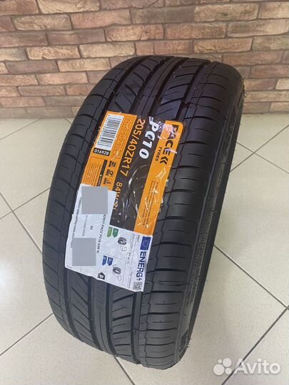 Pace PC10 205/40 R17