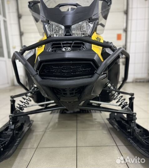BRP Ski-Doo Expedition LE 900 Ace Turbo