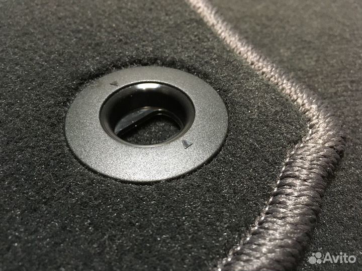 Ковры Премиум для Камри 50/55 черные и графит