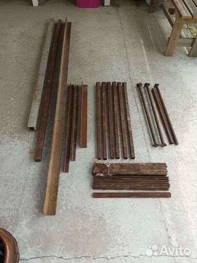 Ножки для мангала, уголок, столб для забора