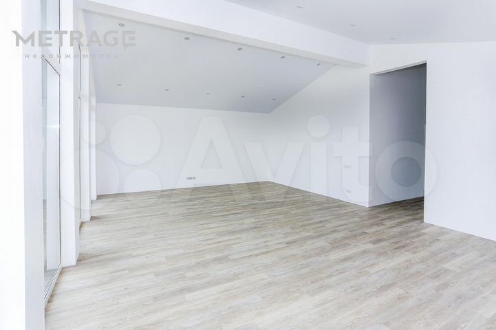 Коттедж 162 м² на участке 8 сот.