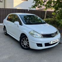 Nissan Tiida 1.6 AT, 2011, 139 800 км, с пробегом, цена 778 000 руб.