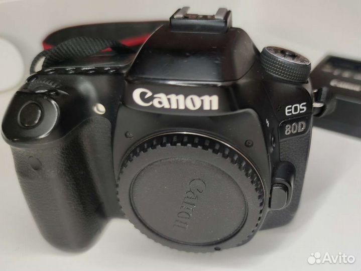 Зеркальный фотоаппарат canon EOS 80D