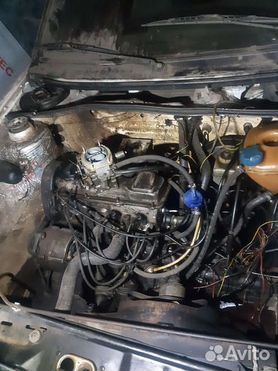 Volkswagen golf 2/jetta 1.8 90л двс,молдинги