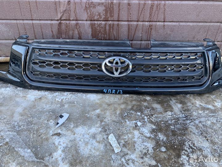 Toyota Rav 4 xa20 - Решетка радиатора