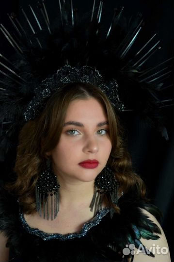 Корона на Хеллоуин