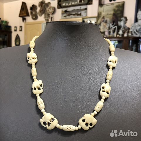 Колье резьба по кости. Слоники