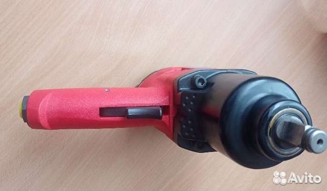 Пневмогайковерт 1290Нм 1/2